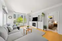 413 14 E ROYAL AVENUE - thumbnail 1