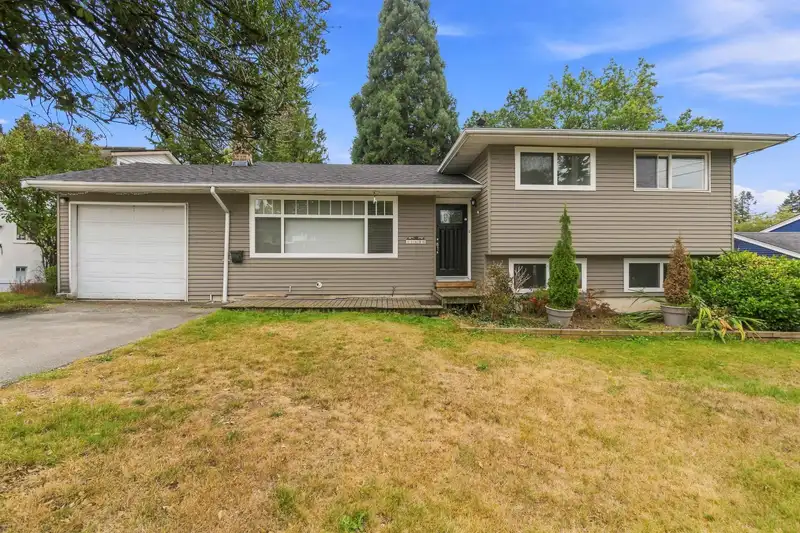 11530 95A AVENUE - photo 1 of 37