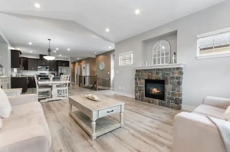 2 46238 STRATHCONA ROAD - photo 3 of 35