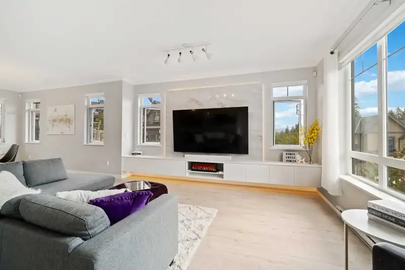 136 1350 MITCHELL STREET - photo 3 of 35
