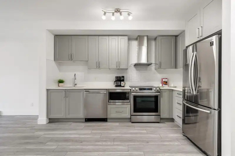 404 13978 FRASER HIGHWAY - photo 4 of 22
