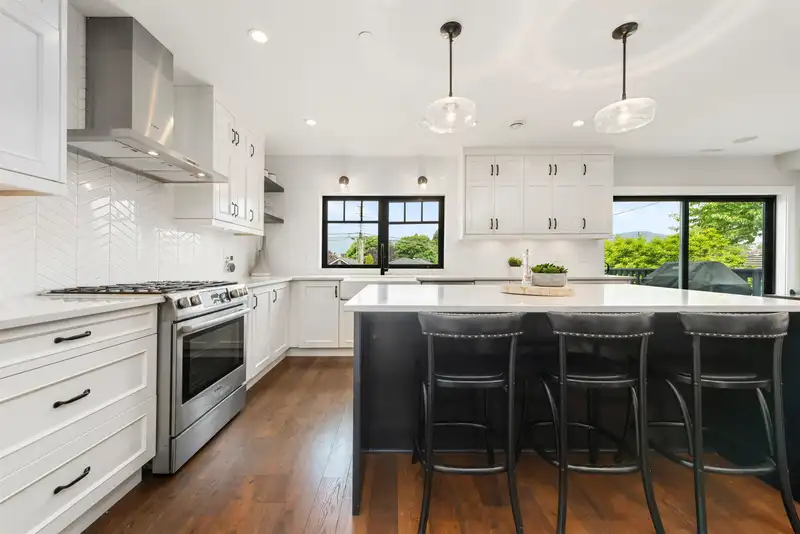 2575 NAPIER STREET - photo 2 of 36