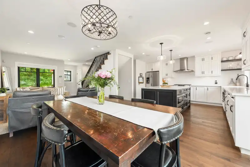 2575 NAPIER STREET - photo 3 of 36