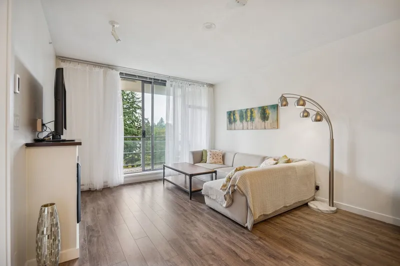 1407 280 ROSS DRIVE - photo 2 of 24