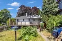 3822 KINCAID STREET - thumbnail 1