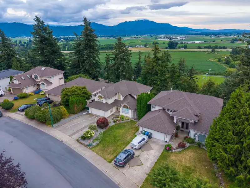 35682 TIMBERLANE DRIVE - photo 4 of 40