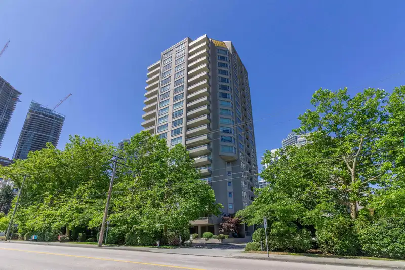 907 6055 NELSON AVENUE - photo 1 of 40