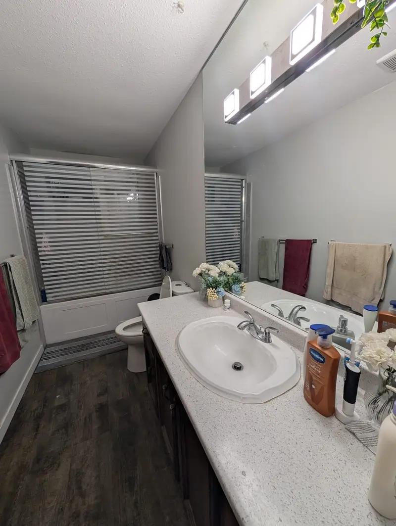 17176 62 AVENUE - photo 3 of 14