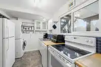 22759 BALABANIAN CIRCLE - thumbnail 25