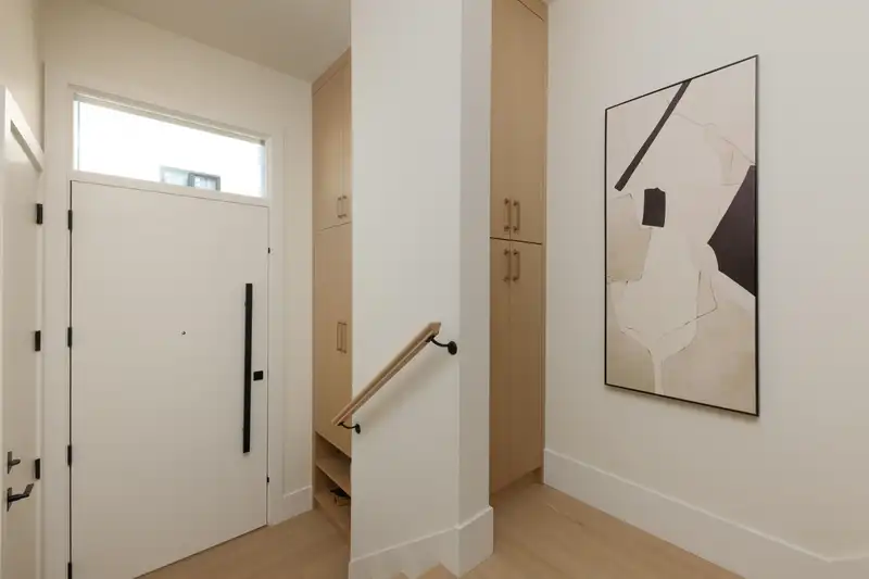 5 6525 DUFFERIN AVENUE - photo 2 of 39