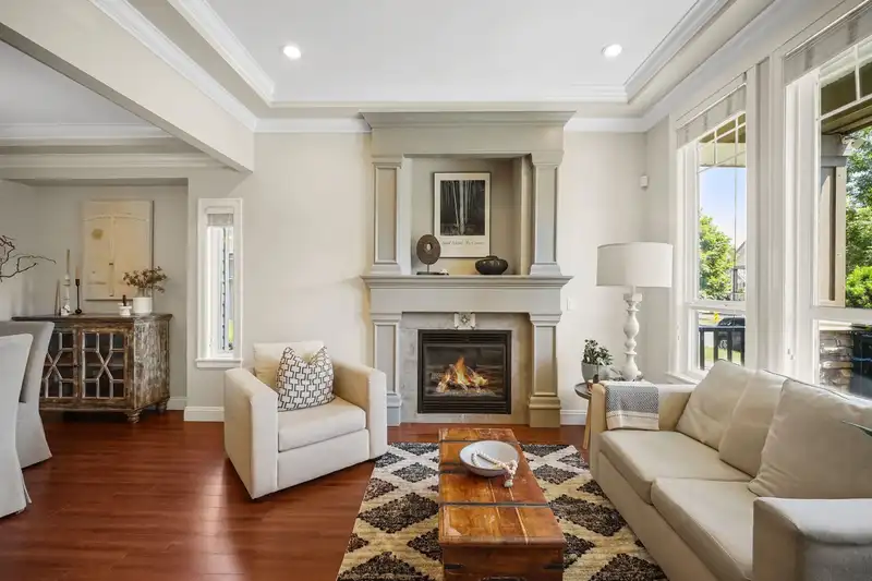 19375 73 AVENUE - photo 3 of 40