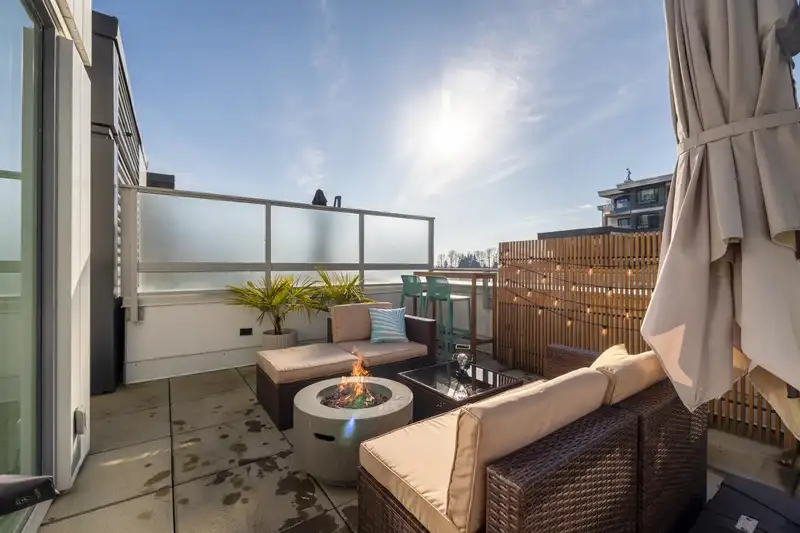 3 8693 OOLICHAN WAY - photo 1 of 40