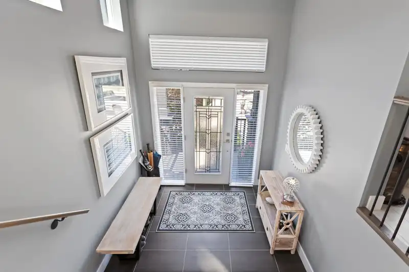 10302 WYNNYK WAY - photo 4 of 40
