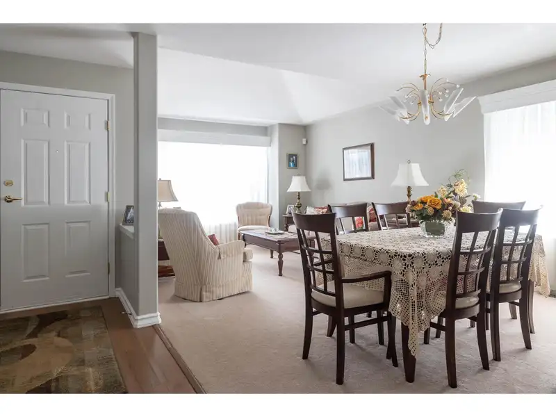 28 6885 184 STREET - photo 3 of 40