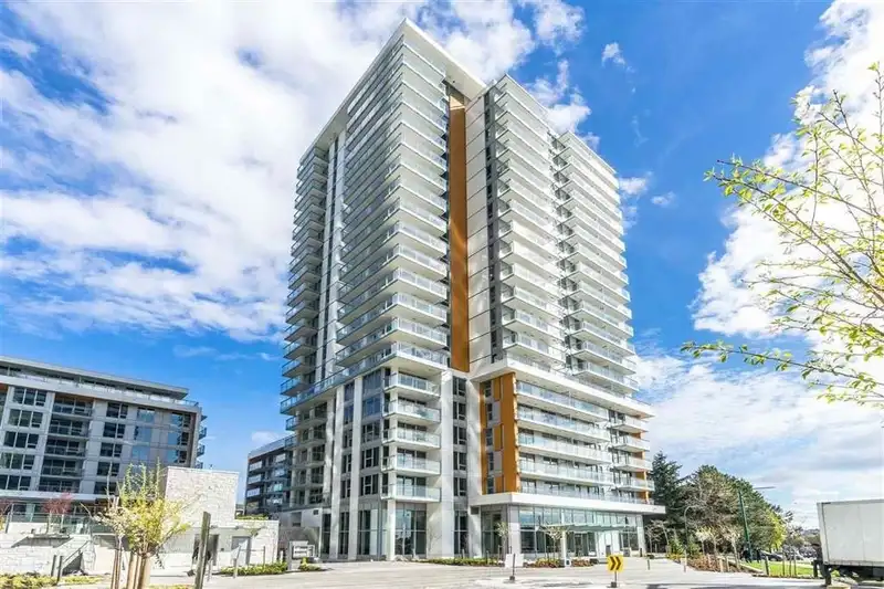 812 433 SW MARINE DRIVE - photo 1 of 7