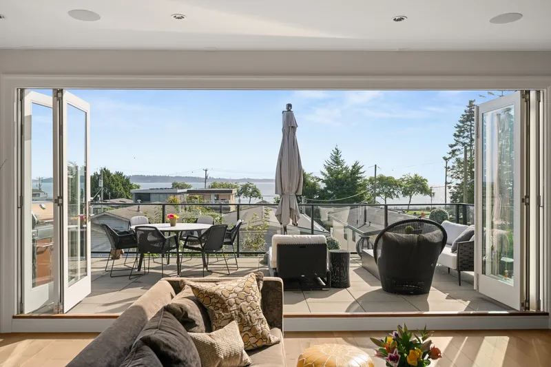 14712 MCDONALD AVENUE - photo 3 of 25