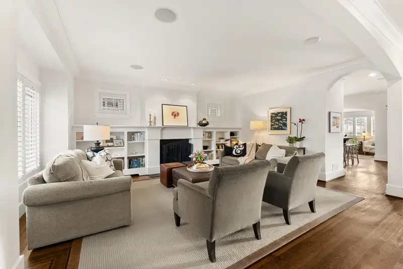 3550 W 31ST AVENUE - photo 1 of 37