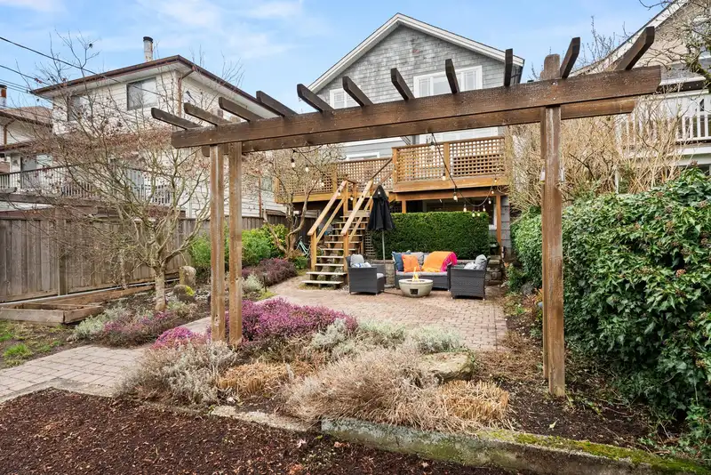 3550 W 31ST AVENUE - photo 3 of 37