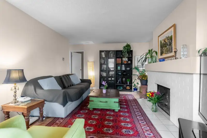 327 7451 MINORU BOULEVARD - photo 2 of 26