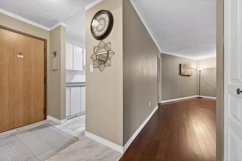 314 1850 E SOUTHMERE CRESCENT - photo 4 of 24