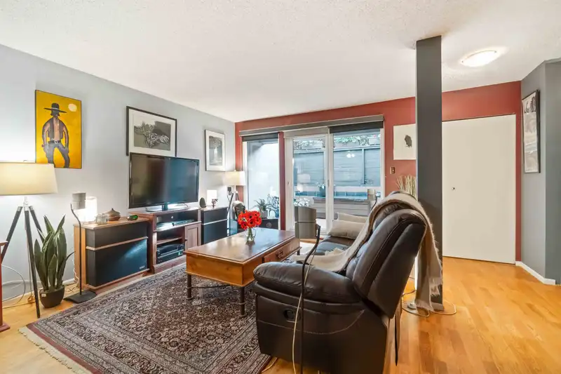 1305 W 8TH AVENUE - photo 2 of 24