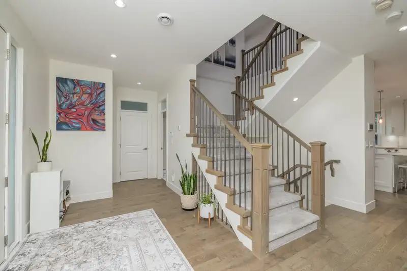 1025 RANCH PARK WAY - photo 3 of 40