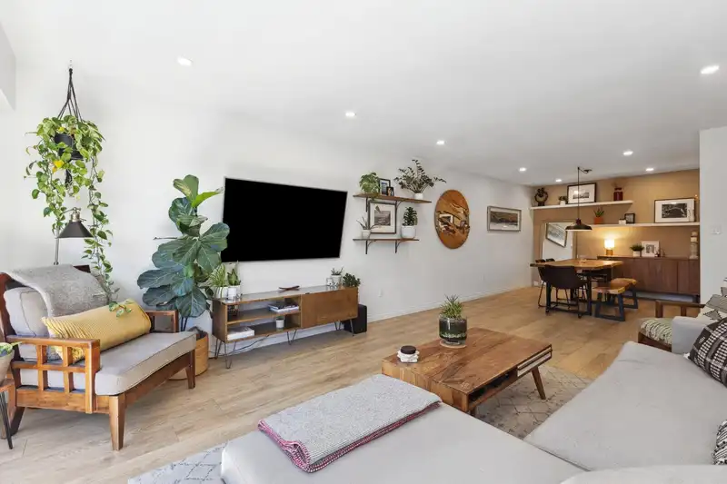414 1385 DRAYCOTT ROAD - photo 1 of 29