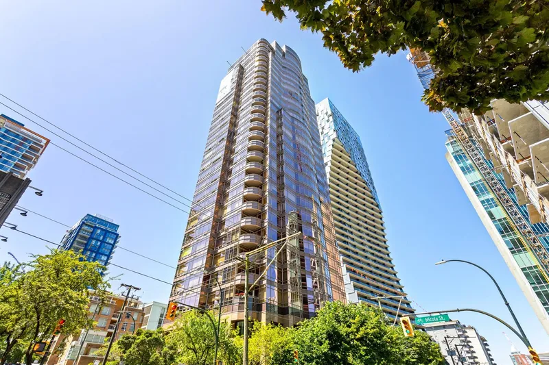 15C 1500 ALBERNI STREET - photo 2 of 25