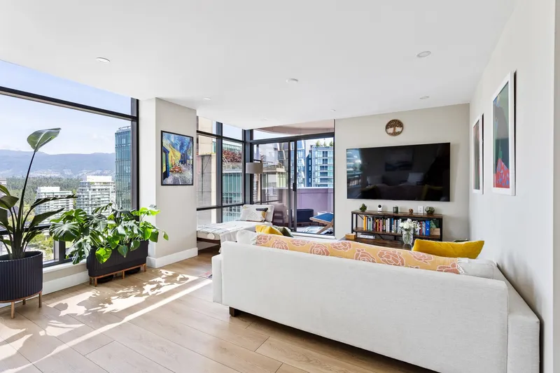 15C 1500 ALBERNI STREET - photo 3 of 25