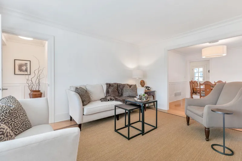 3955 DUNBAR STREET - photo 4 of 25