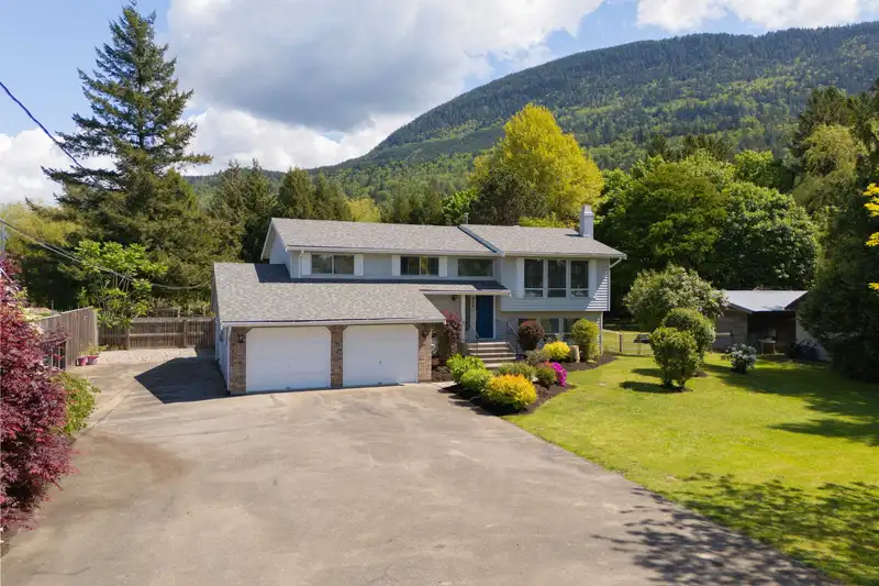 4440 WILSON ROAD - photo 1 of 40