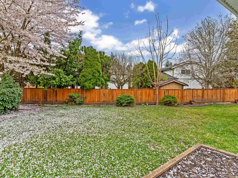 3218 BALLENAS COURT - photo 4 of 33