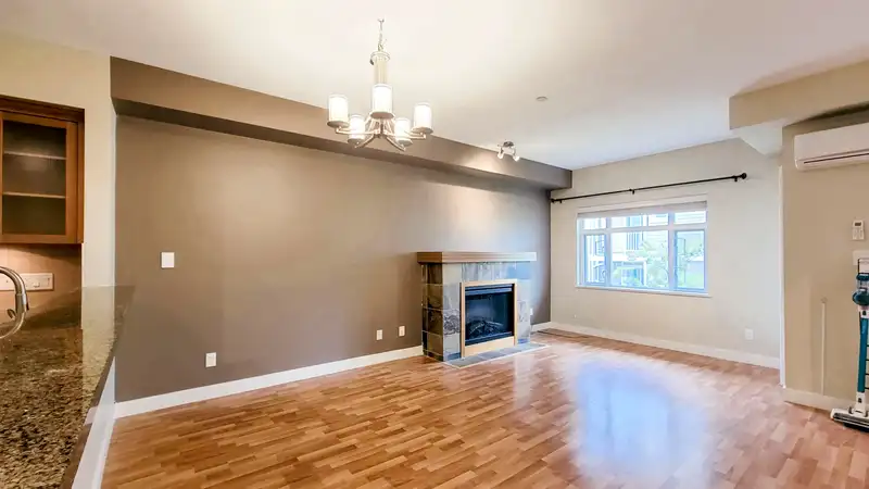 74 7388 MACPHERSON AVENUE - photo 2 of 14