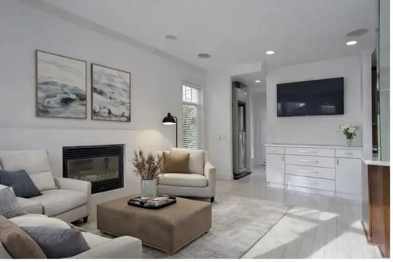 9 4780 55B STREET - photo 4 of 40
