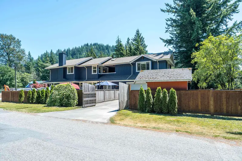 12525 LOW ROAD - photo 4 of 25