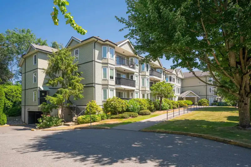 101 20881 56 AVENUE - photo 1 of 27