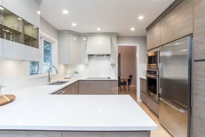 12688 18A AVENUE - photo 2 of 25