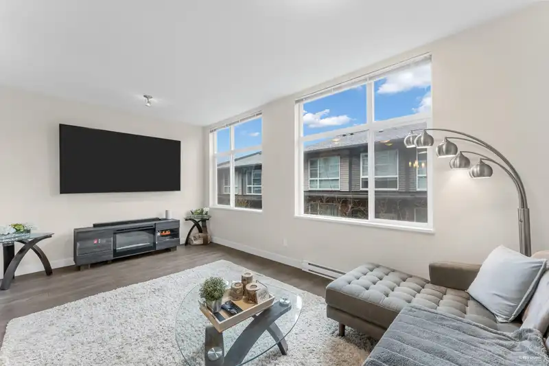 215 2228 162 STREET - photo 4 of 40