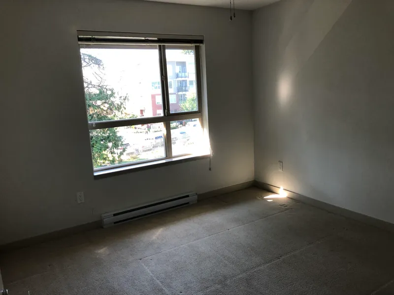 413 8695 160 STREET - photo 3 of 11