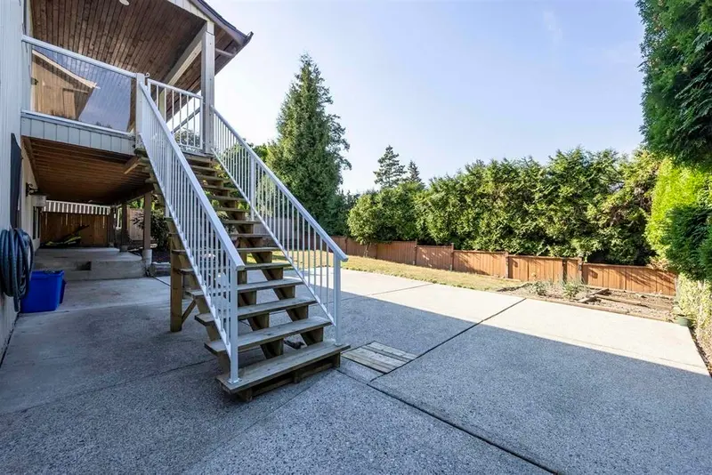 7753 HAZELMERE STREET - photo 3 of 5