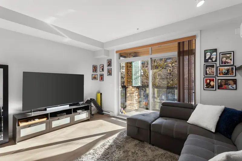 253 8258 207A STREET - photo 2 of 23