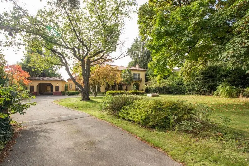 1850 SW MARINE DRIVE - photo 4 of 25