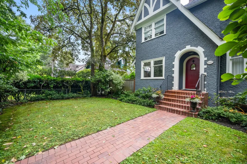 2527 W 37TH AVENUE - photo 3 of 25