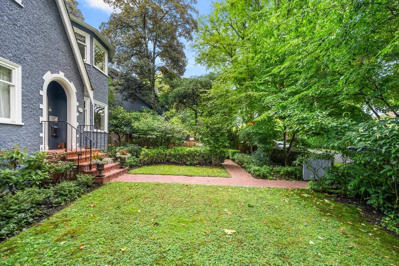 2527 W 37TH AVENUE - photo 4 of 25