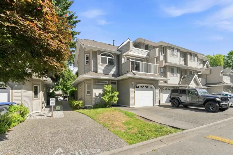 25 8289 121A STREET - photo 2 of 35