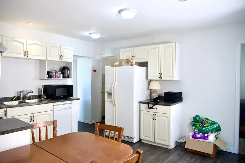 34654 4TH AVENUE - photo 4 of 20