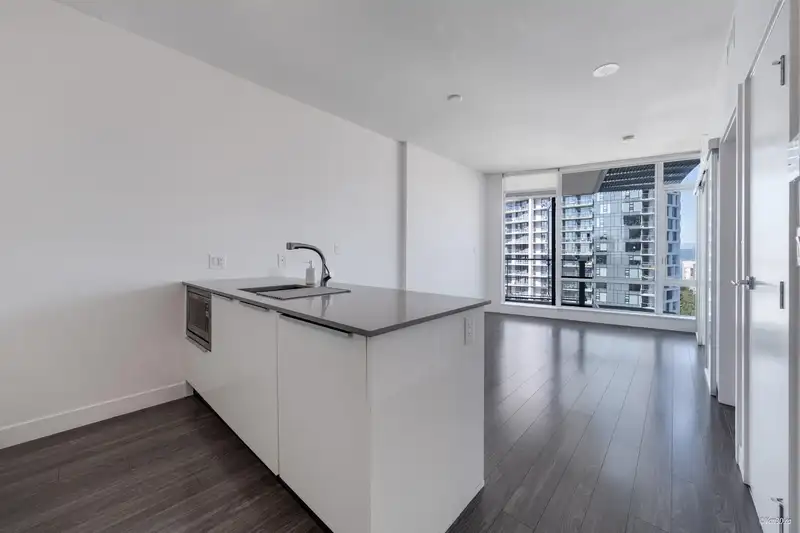 3501 1283 HOWE STREET - photo 3 of 19