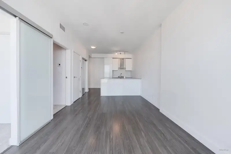 3501 1283 HOWE STREET - photo 4 of 19
