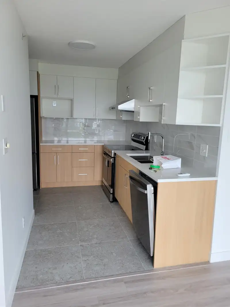 1202 5911 ALDERBRIDGE WAY - photo 1 of 8