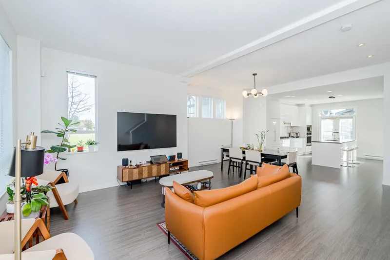 71 10388 NO. 2 ROAD - photo 4 of 25